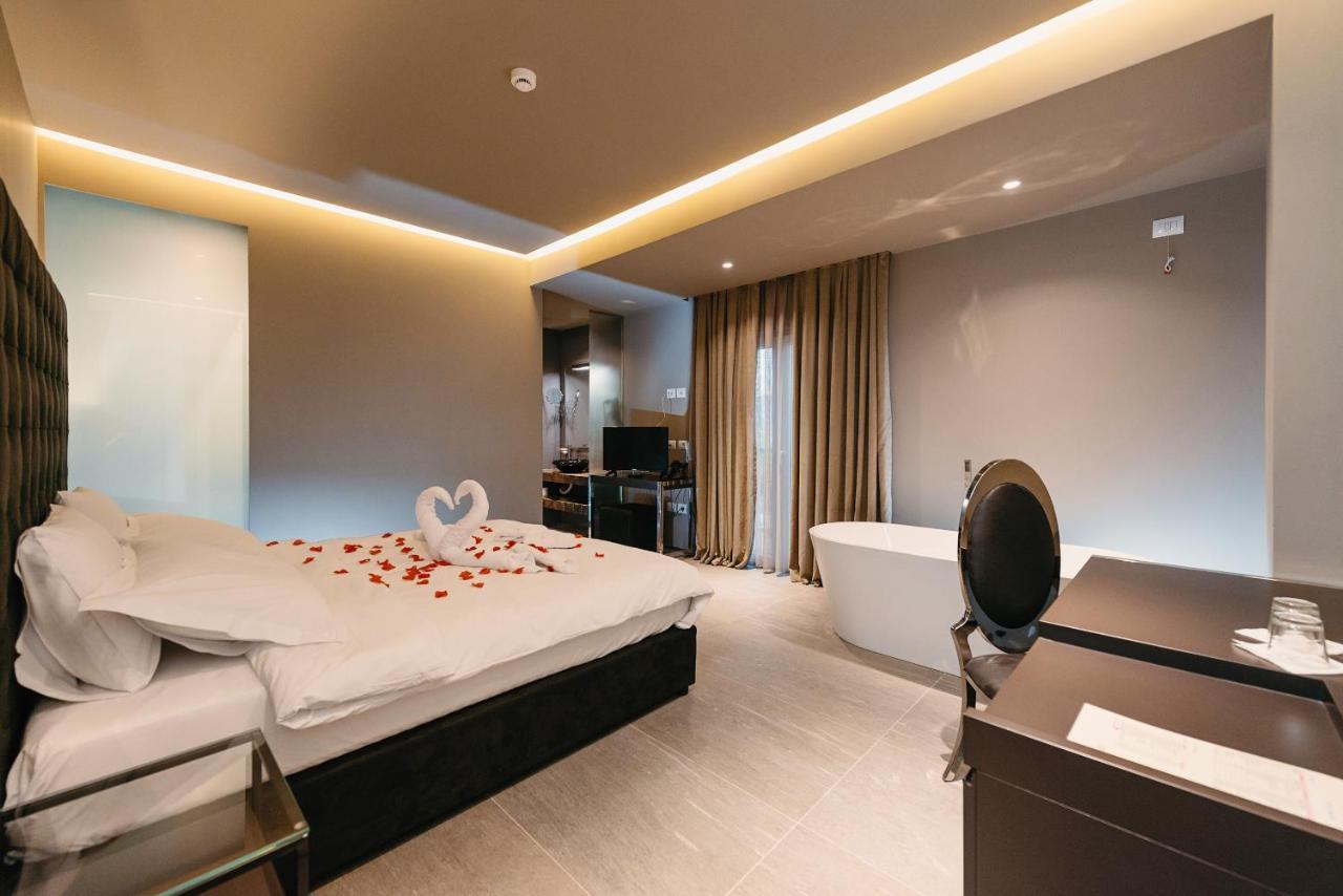 Hotel Egnatia Berxull Экстерьер фото