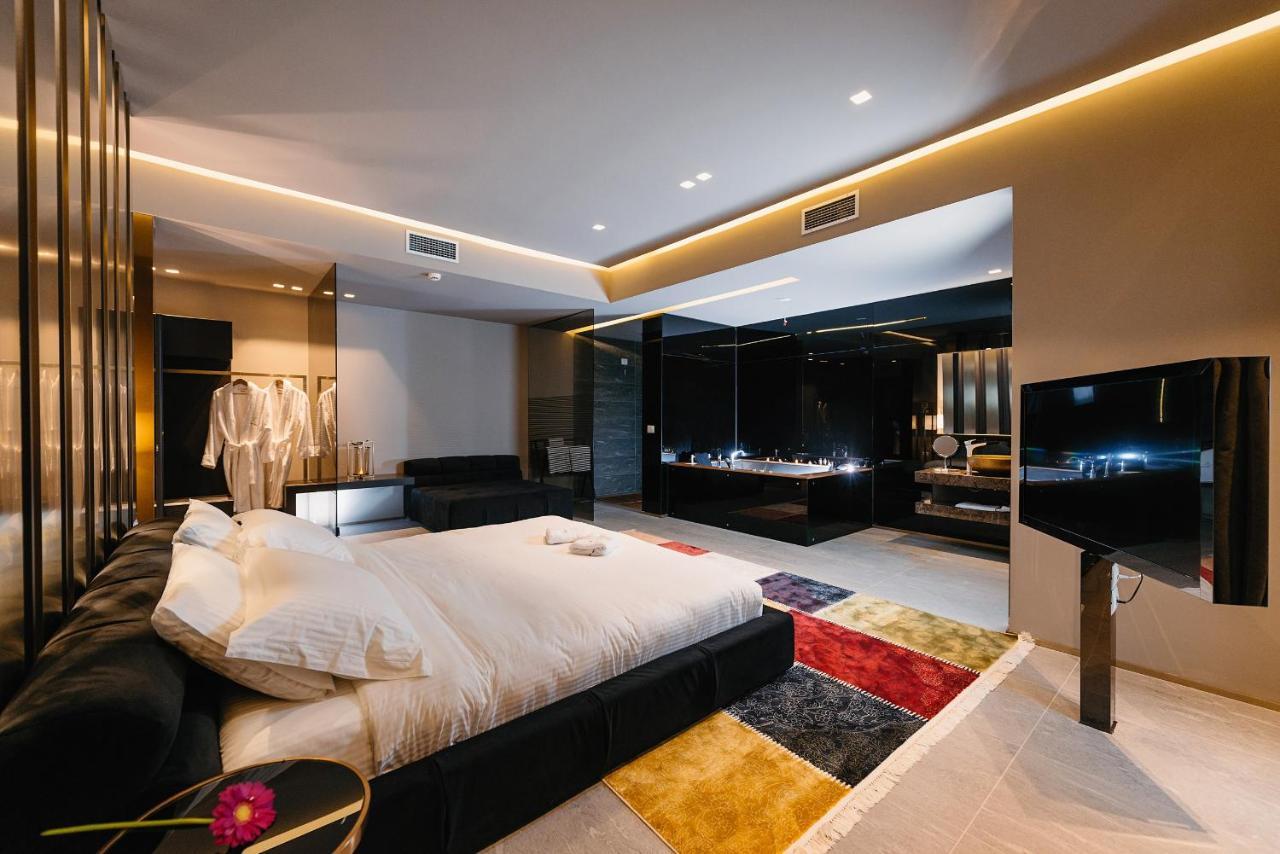 Hotel Egnatia Berxull Экстерьер фото