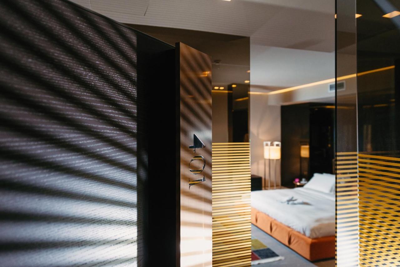 Hotel Egnatia Berxull Экстерьер фото